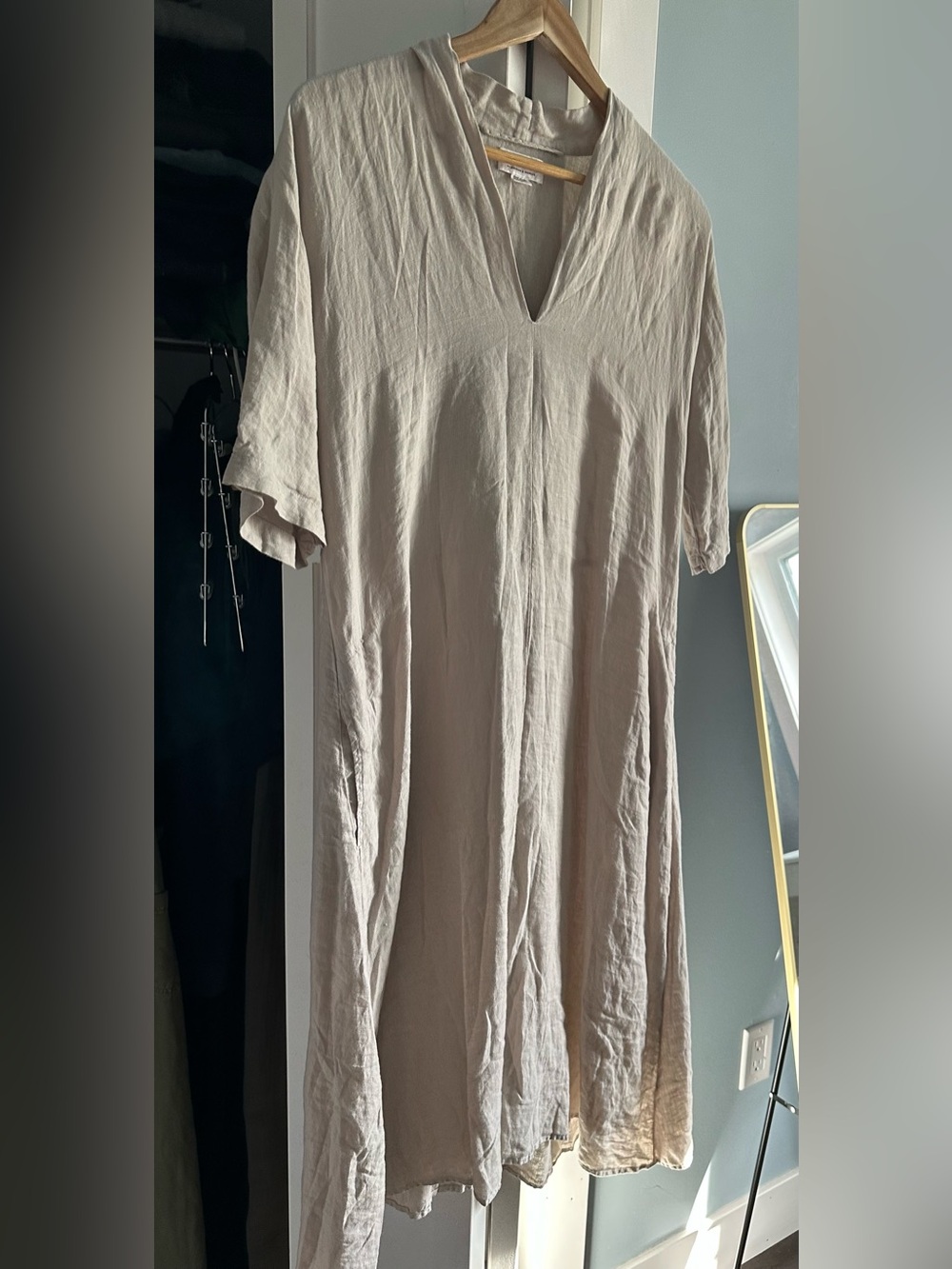 ANTHROPOLOGIE Velvet by Graham & Spencer Linen Dress, Sand colour,never worn - M